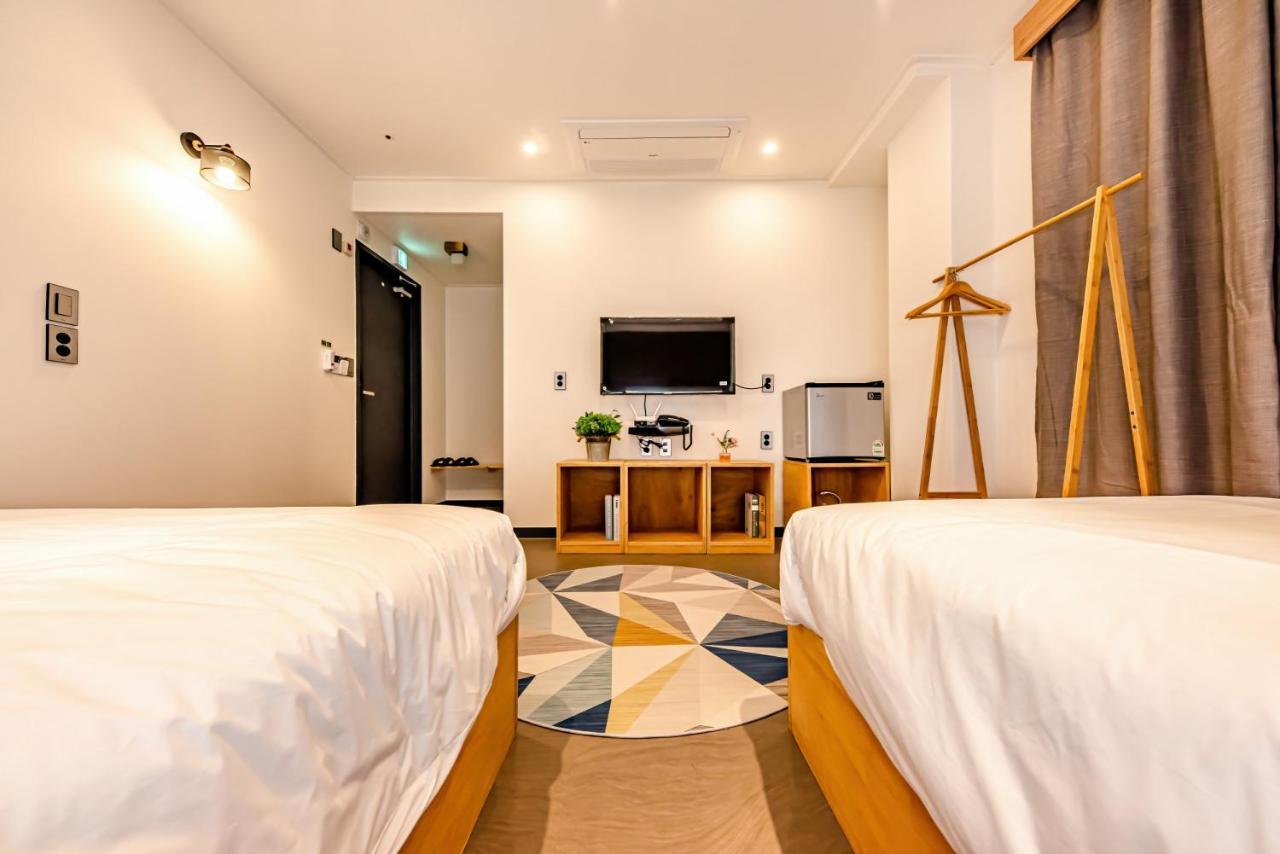 The Jade Hotel Jeju Exterior photo