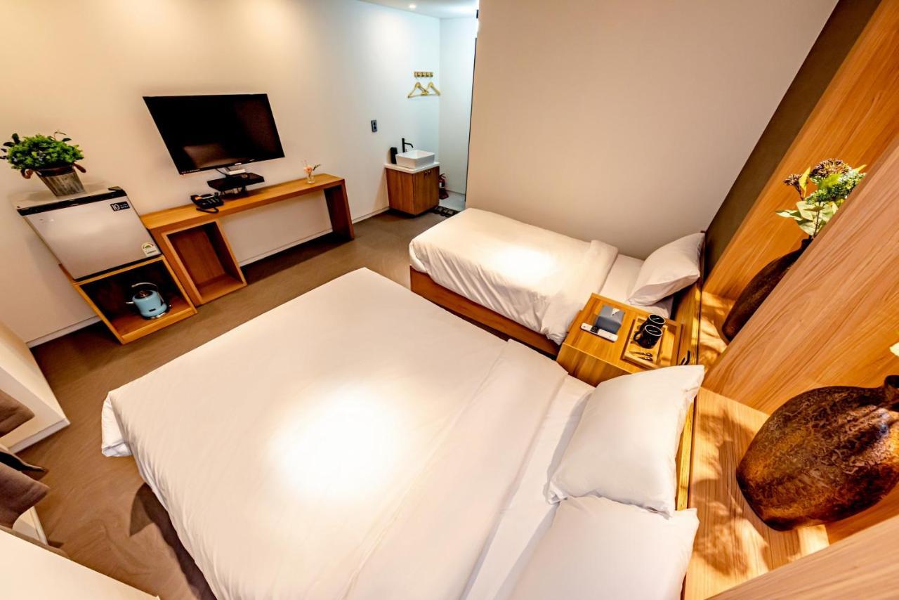 The Jade Hotel Jeju Exterior photo
