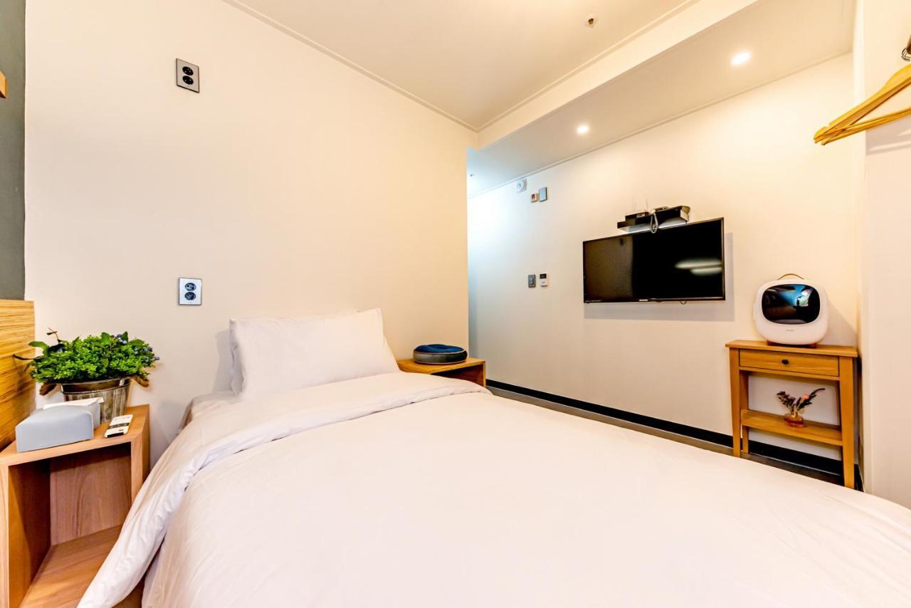 The Jade Hotel Jeju Exterior photo